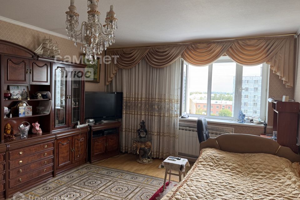 Продаётся 2-комнатная квартира, 70.4 м²