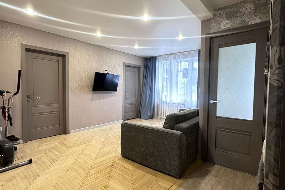 Продаётся 3-комнатная квартира, 50 м²