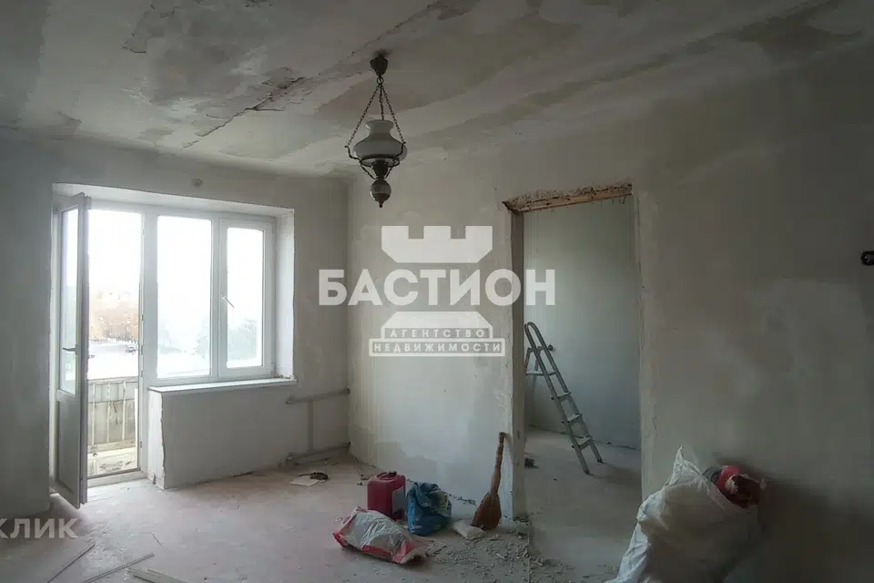 Продаётся 4-комнатная квартира, 67 м²