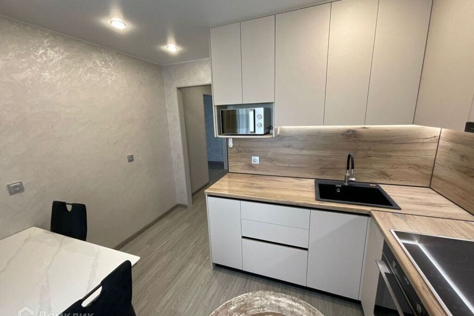 Продаётся 1-комнатная квартира, 40.7 м²