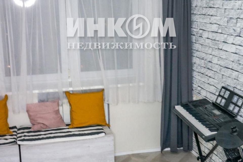 Продаётся 4-комнатная квартира, 71 м²