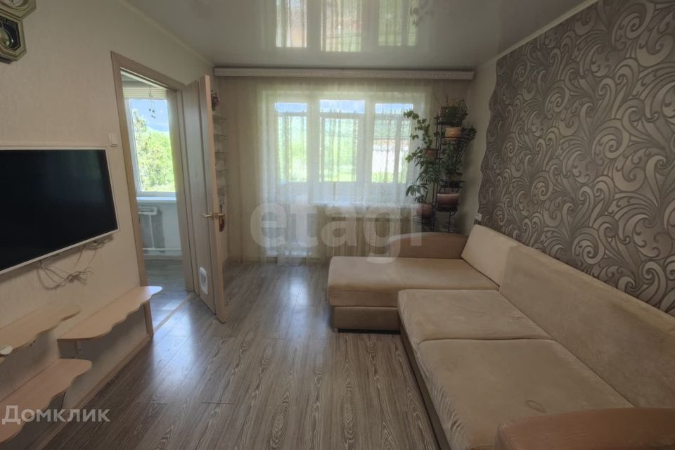 Сдаётся 3-комнатная квартира, 47.3 м²