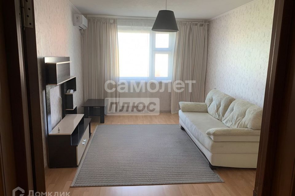 Продаётся 2-комнатная квартира, 60.5 м²