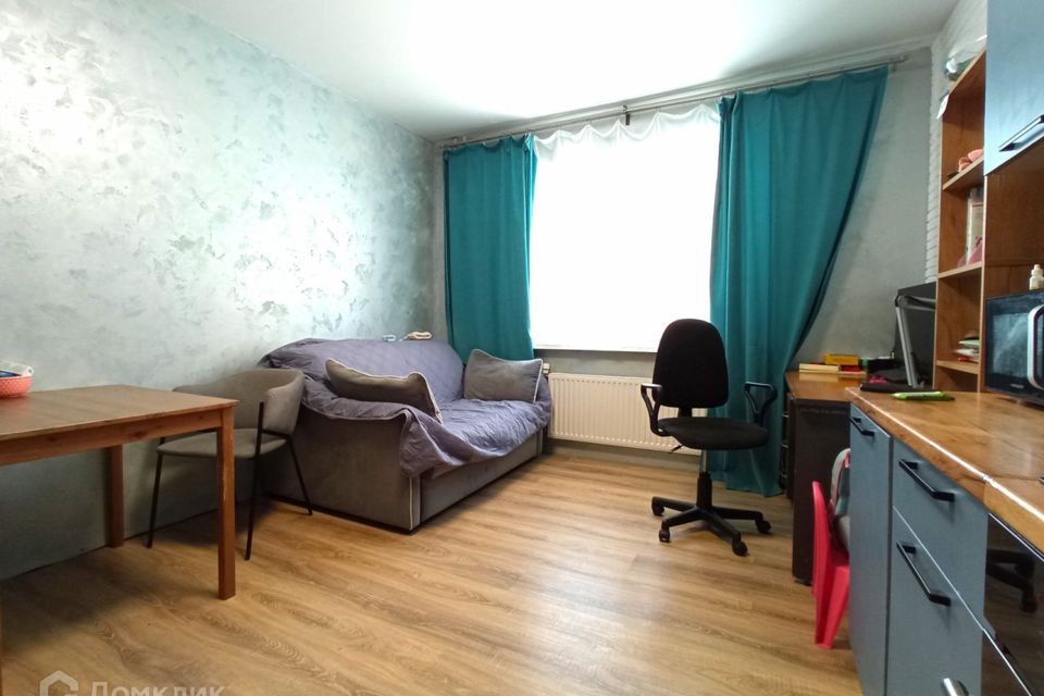 Продаётся 1-комнатная квартира, 41.3 м²
