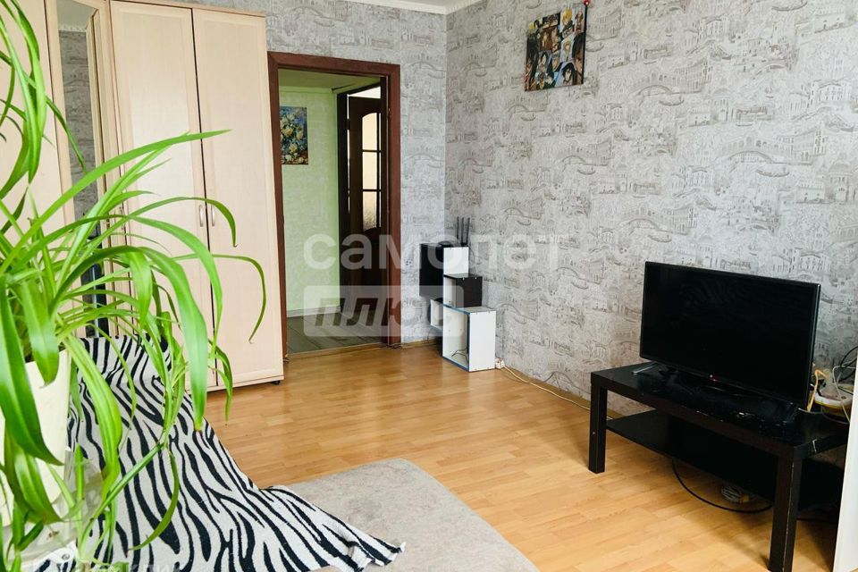 Продаётся 4-комнатная квартира, 68.2 м²