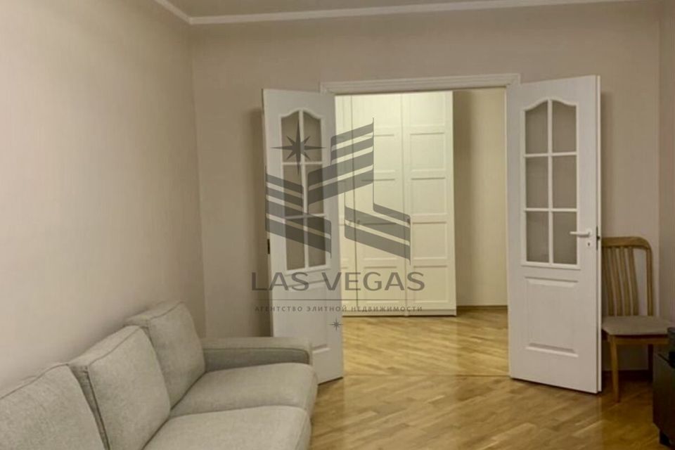 Сдаётся 3-комнатная квартира, 90 м²