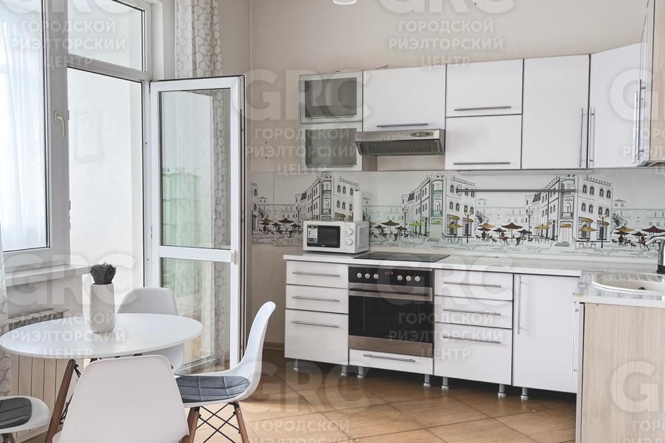 Продаётся 2-комнатная квартира, 72 м²
