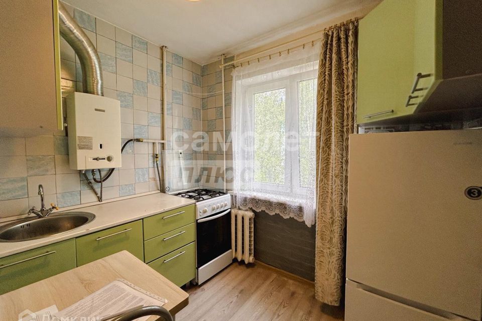 Продаётся 3-комнатная квартира, 57.7 м²