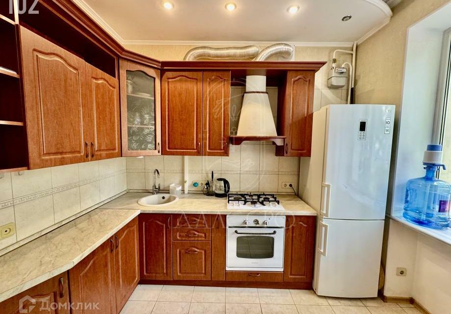Продаётся 2-комнатная квартира, 66.7 м²