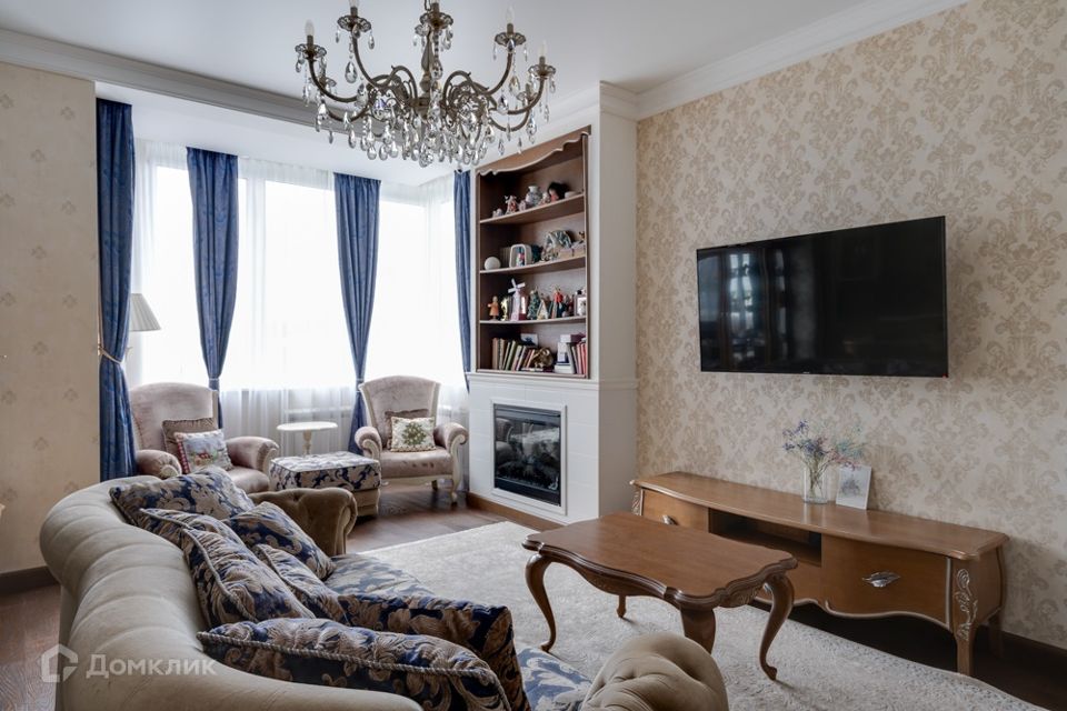 Продаётся 3-комнатная квартира, 100 м²