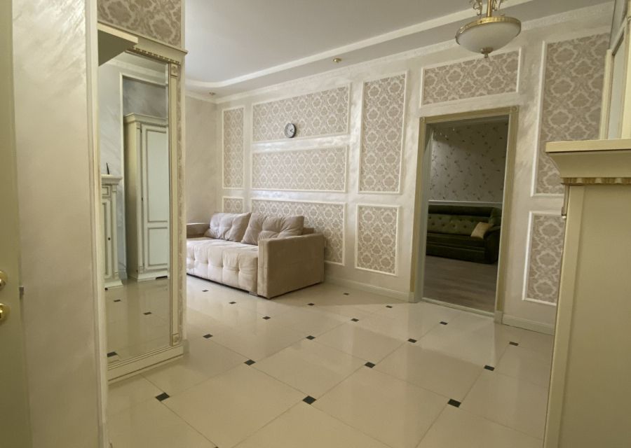Продаётся 2-комнатная квартира, 76.9 м²