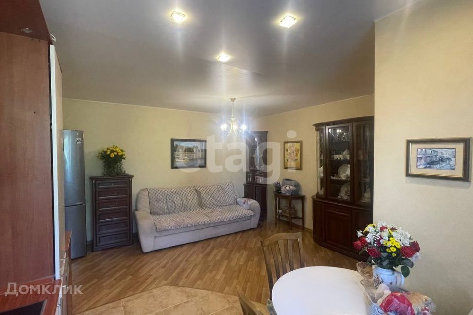 Продаётся 1-комнатная квартира, 48 м²