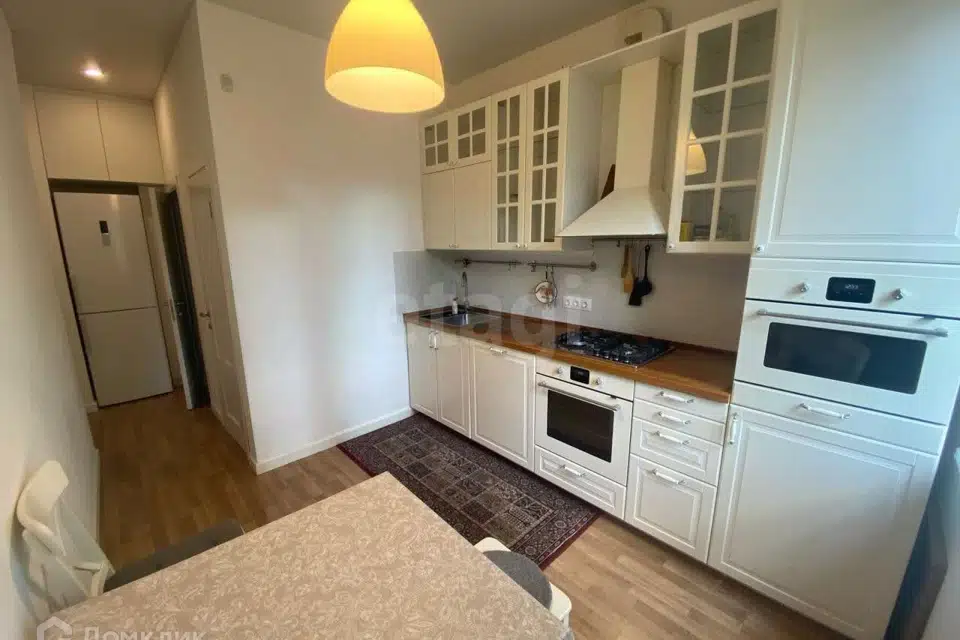 Продаётся 2-комнатная квартира, 56.6 м²