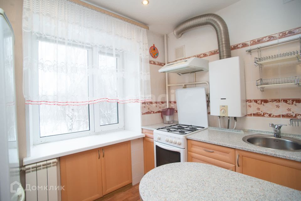 Продаётся 3-комнатная квартира, 57.9 м²