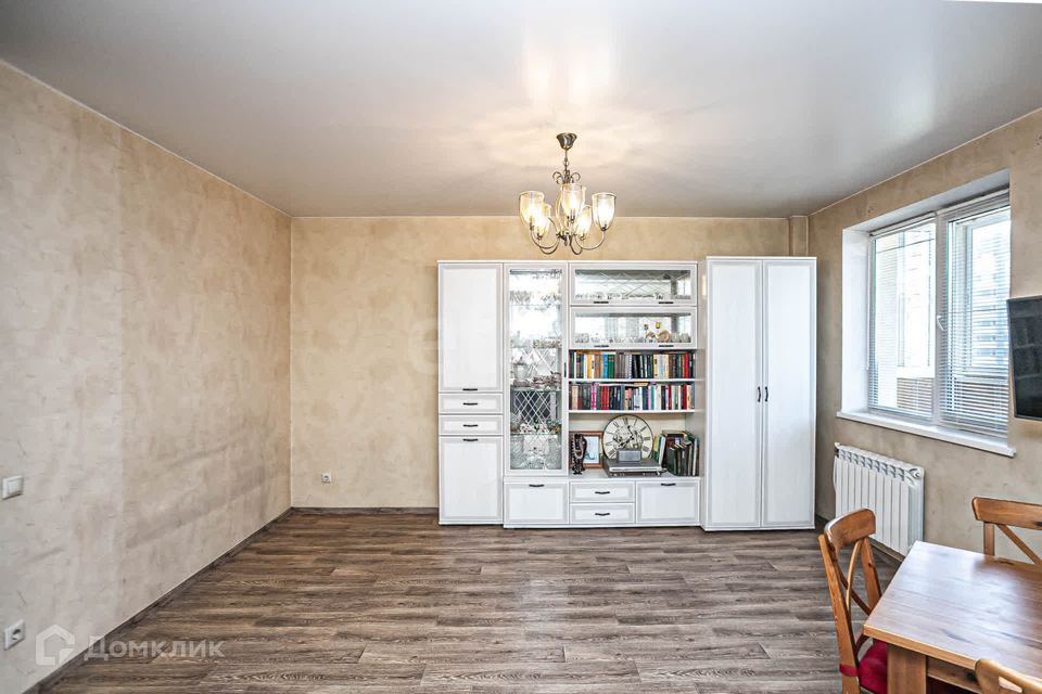 Продаётся 2-комнатная квартира, 57.6 м²
