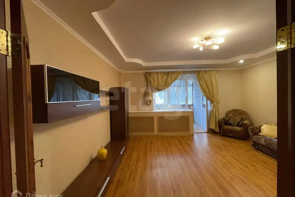 Сдаётся 2-комнатная квартира, 70 м²