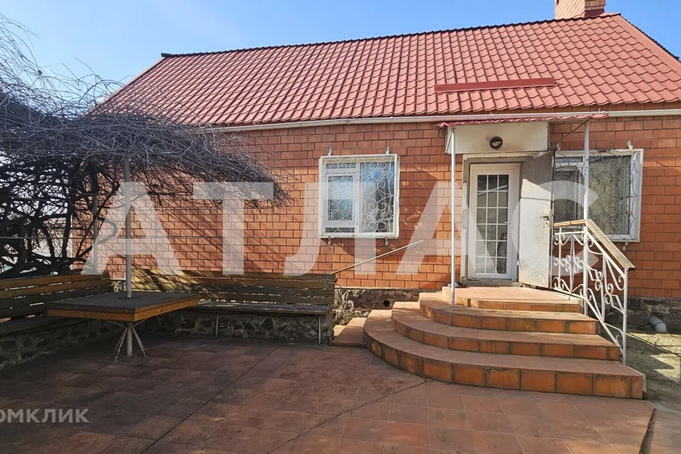 Продаётся 2-этажный дом, 203.5 м²