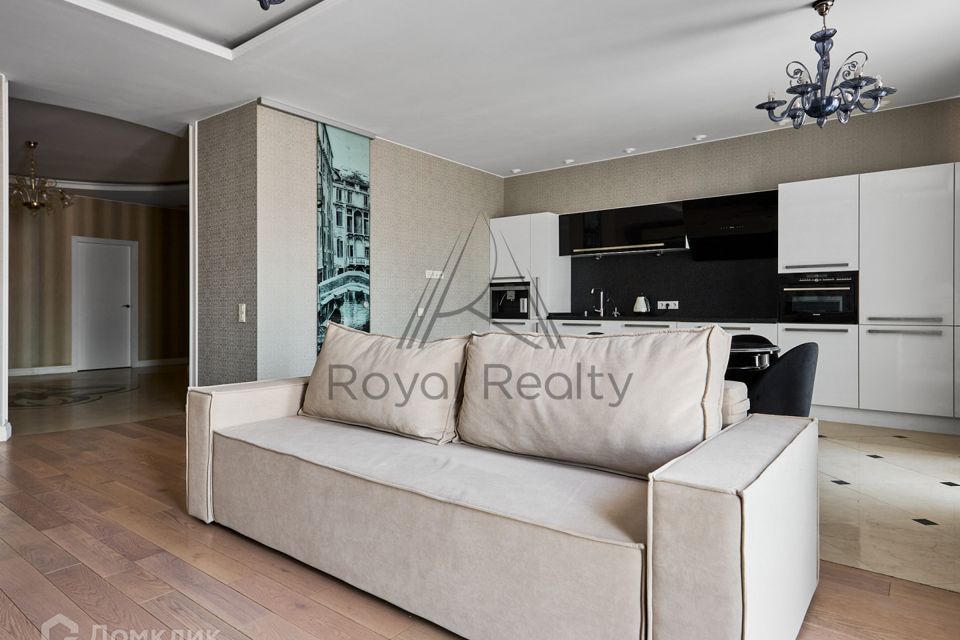 Сдаётся 3-комнатная квартира, 157 м²
