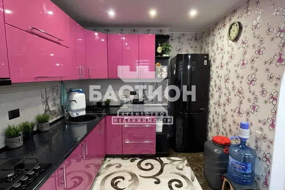 Продаётся 3-комнатная квартира, 62.6 м²