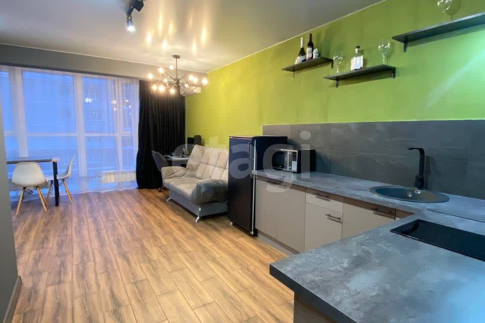 Продаётся 1-комнатная квартира, 42 м²
