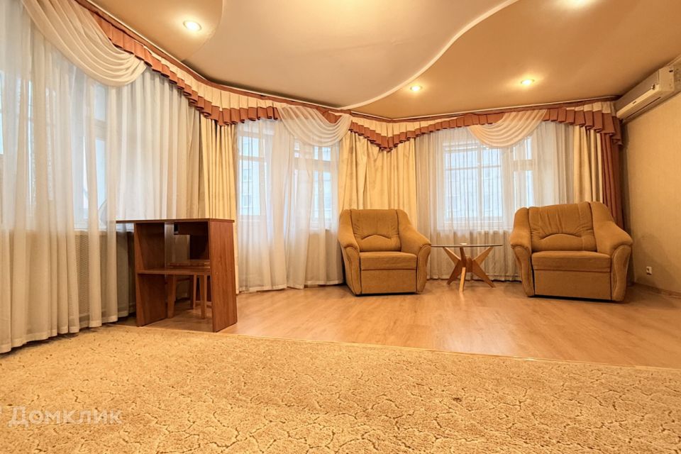 Продаётся 1-комнатная квартира, 49 м²