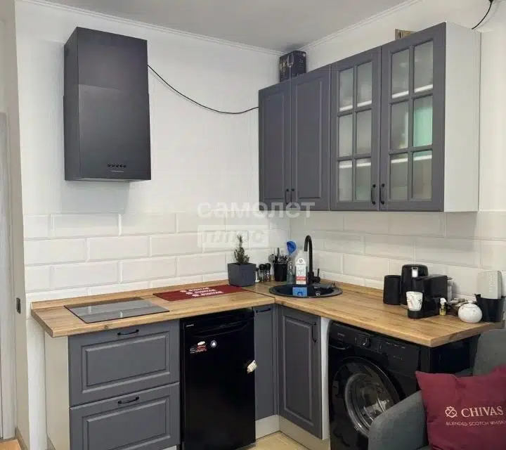Продаётся 1-комнатная квартира, 40.6 м²