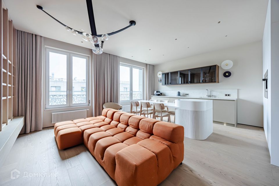 Сдаётся 4-комнатная квартира, 110 м²