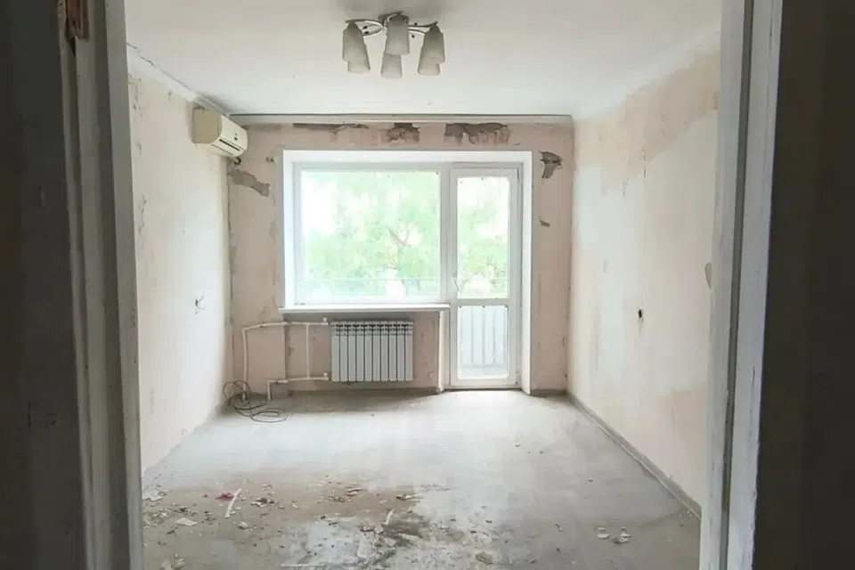 Продаётся 3-комнатная квартира, 50.3 м²