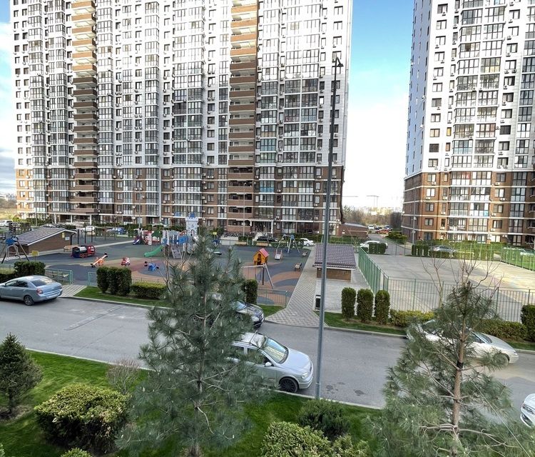 Продаётся 1-комнатная квартира, 48 м²