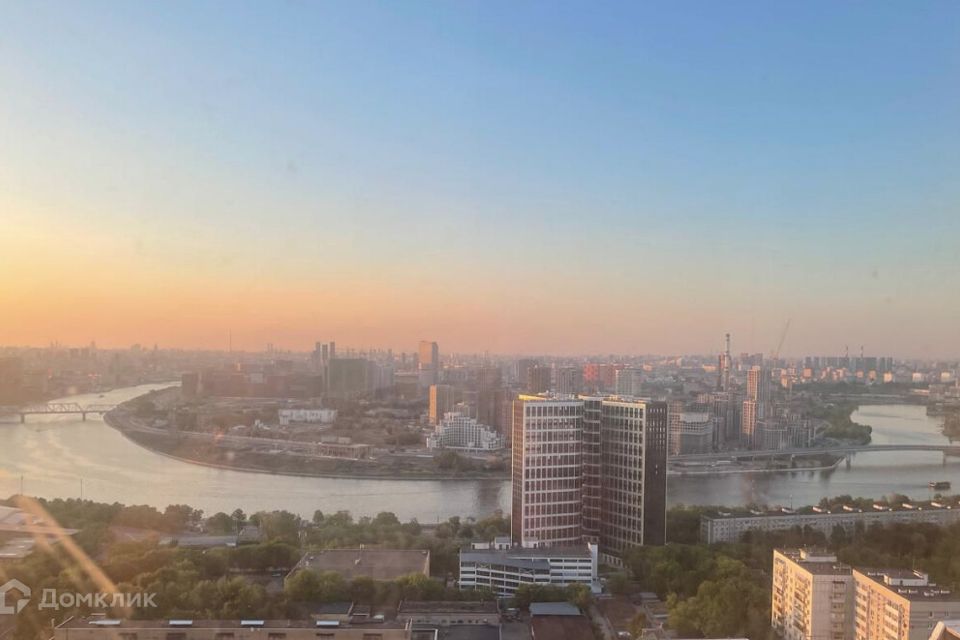 Продаётся 3-комнатная квартира, 124.6 м²