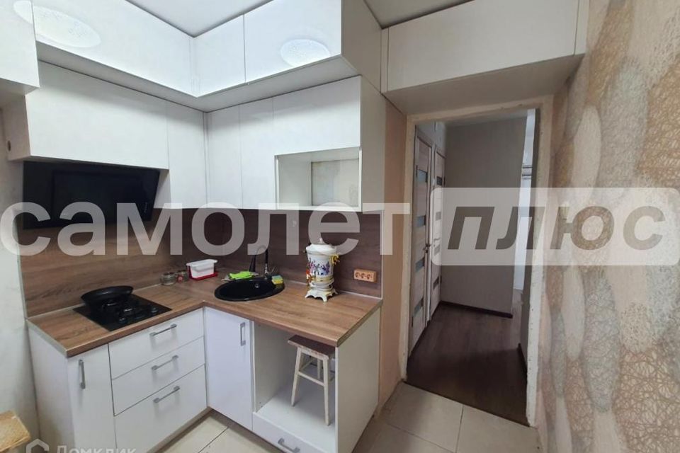 Продаётся 2-комнатная квартира, 41.8 м²