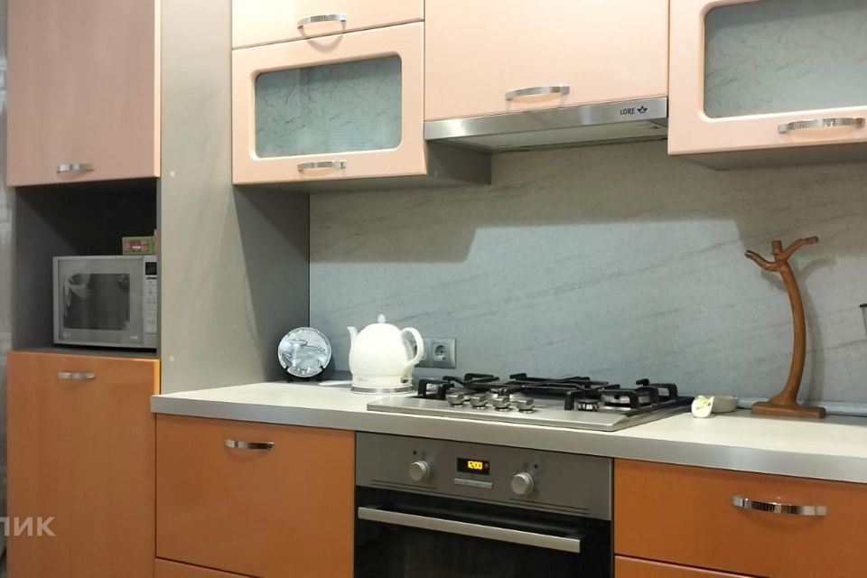 Продаётся 2-комнатная квартира, 56 м²