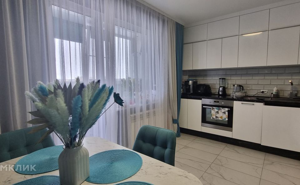 Продаётся 2-комнатная квартира, 56 м²