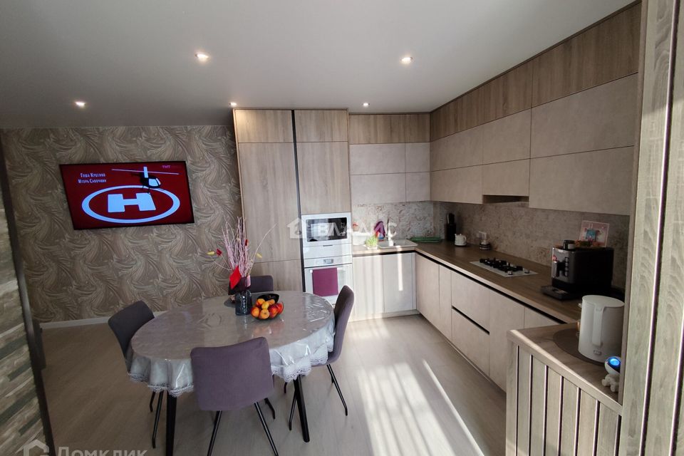 Продаётся 3-комнатная квартира, 76.4 м²