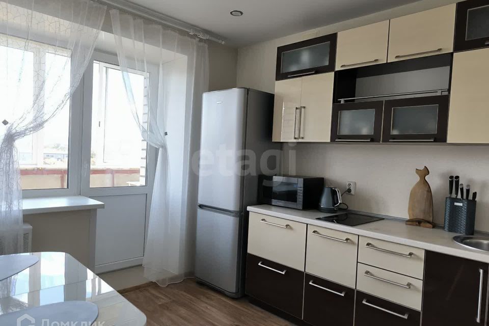 Продаётся 1-комнатная квартира, 42 м²