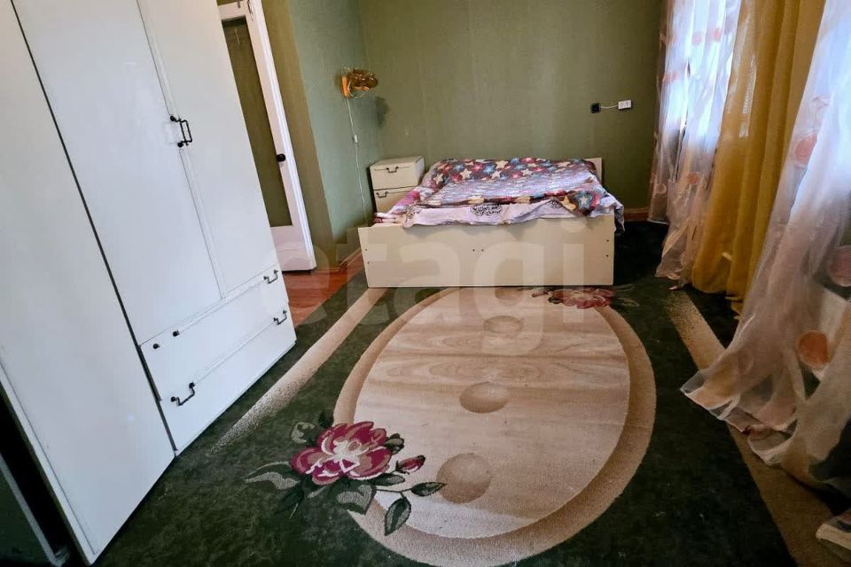 Продаётся 1-комнатная квартира, 42 м²