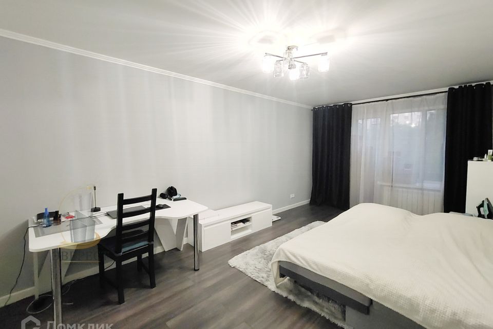 Продаётся 1-комнатная квартира, 37 м²