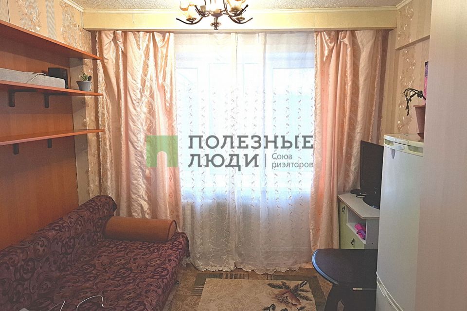 Продаётся комната в 5-комн. квартире, 10.6 м²