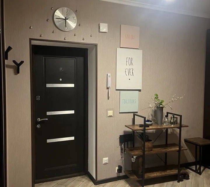 Продаётся 3-комнатная квартира, 60 м²