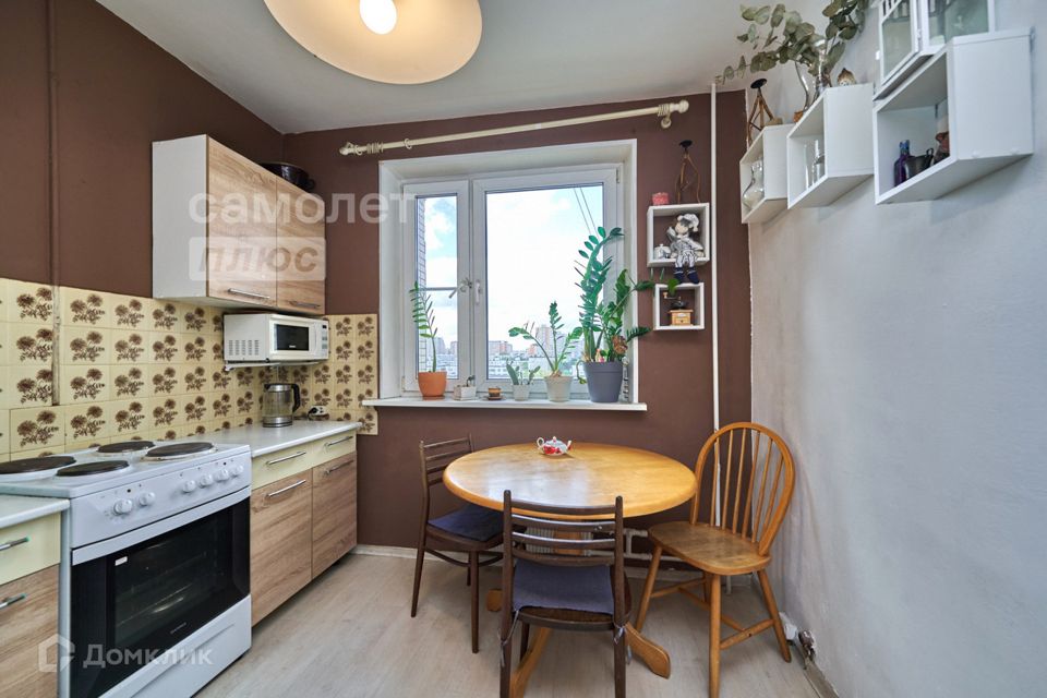 Продаётся 3-комнатная квартира, 71.7 м²