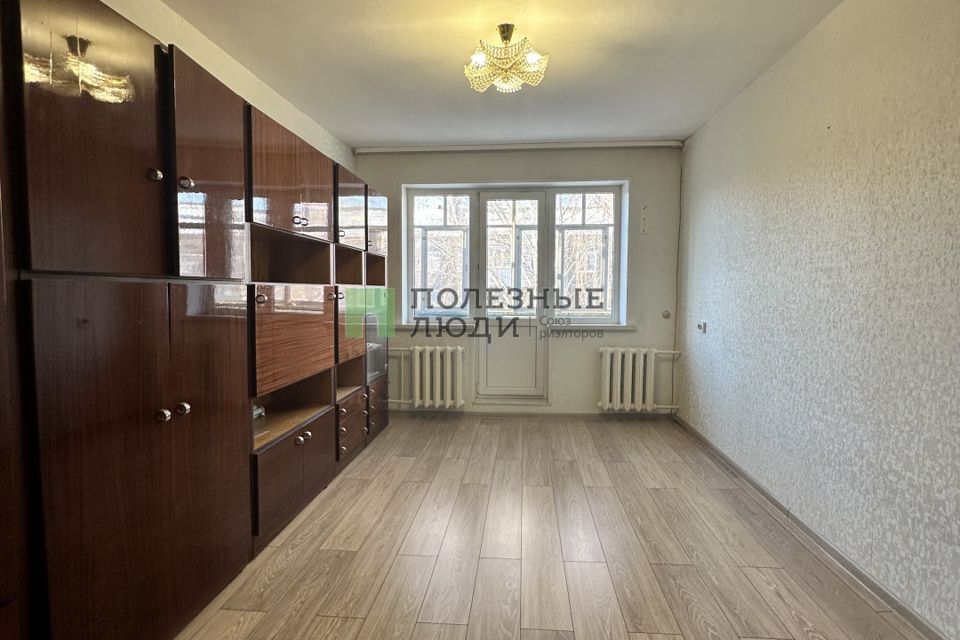 Продаётся 3-комнатная квартира, 58.9 м²
