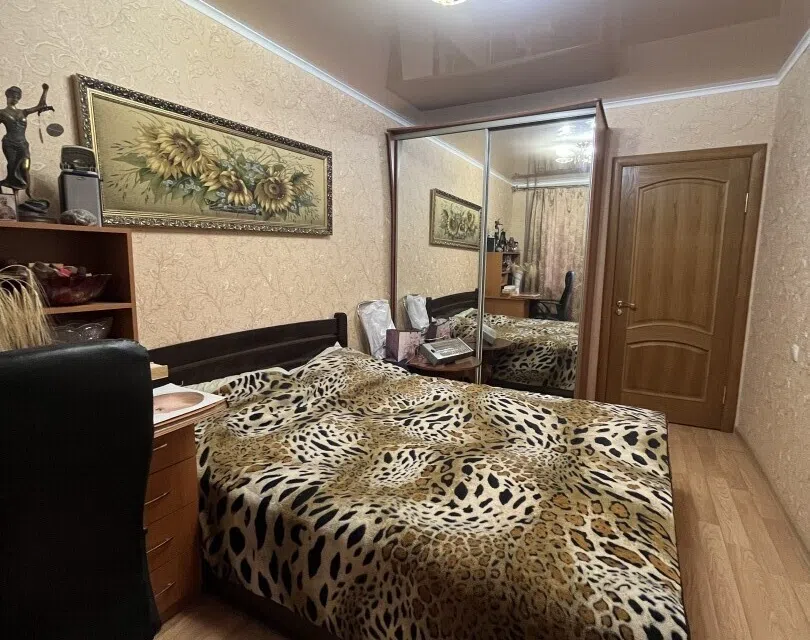Продаётся 4-комнатная квартира, 72.4 м²