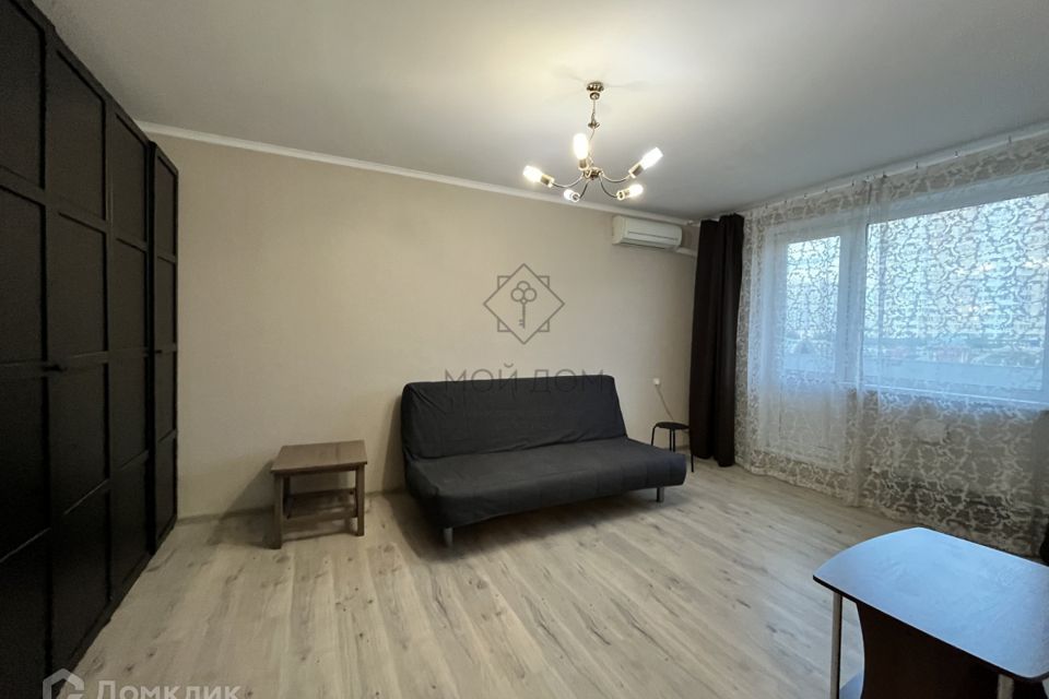 Сдаётся 1-комнатная квартира, 37 м²