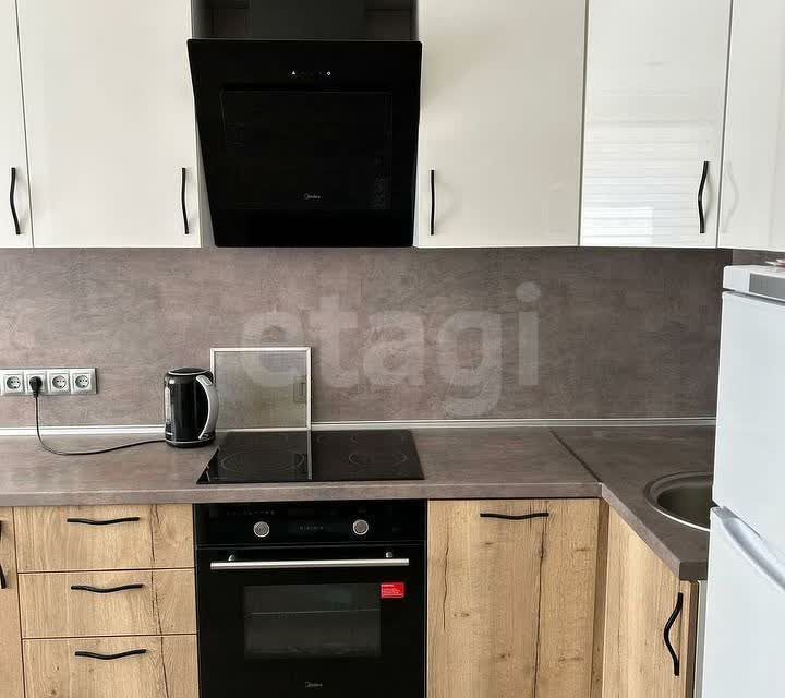 Продаётся 1-комнатная квартира, 46.7 м²