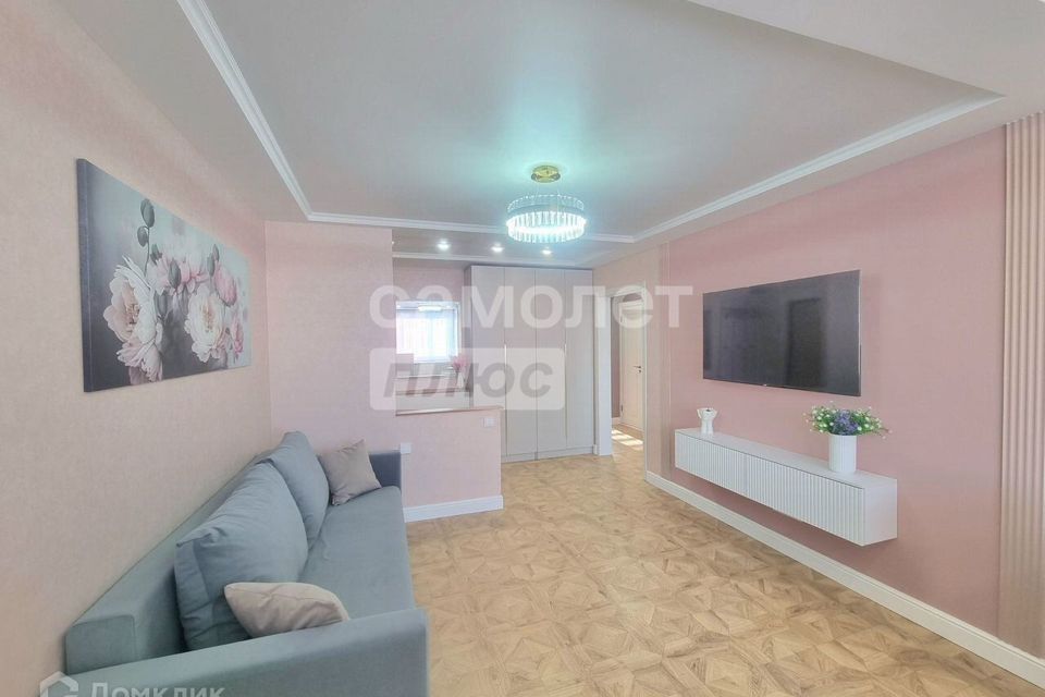 Продаётся 3-комнатная квартира, 87 м²