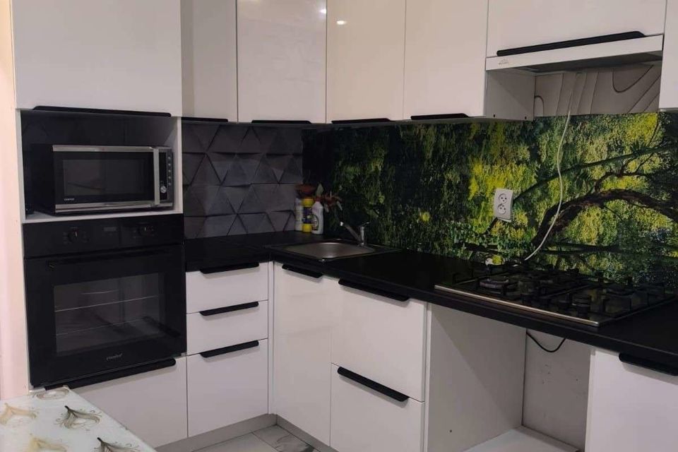 Сдаётся 4-комнатная квартира, 74 м²
