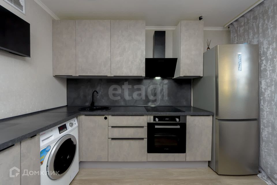 Продаётся 1-комнатная квартира, 54 м²