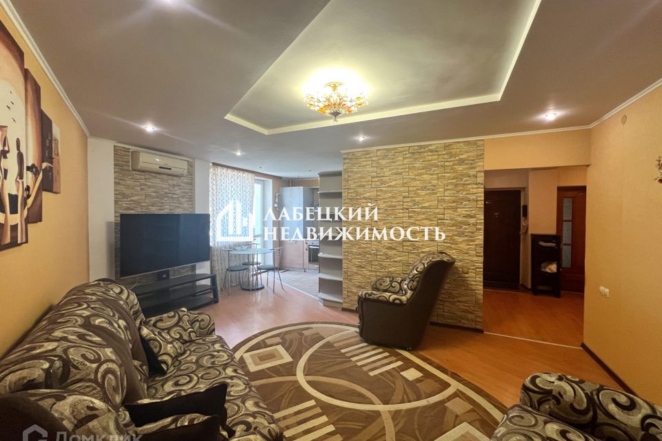 Продаётся 3-комнатная квартира, 90.4 м²
