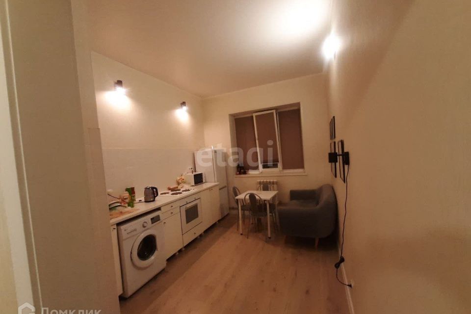 Продаётся 1-комнатная квартира, 37 м²