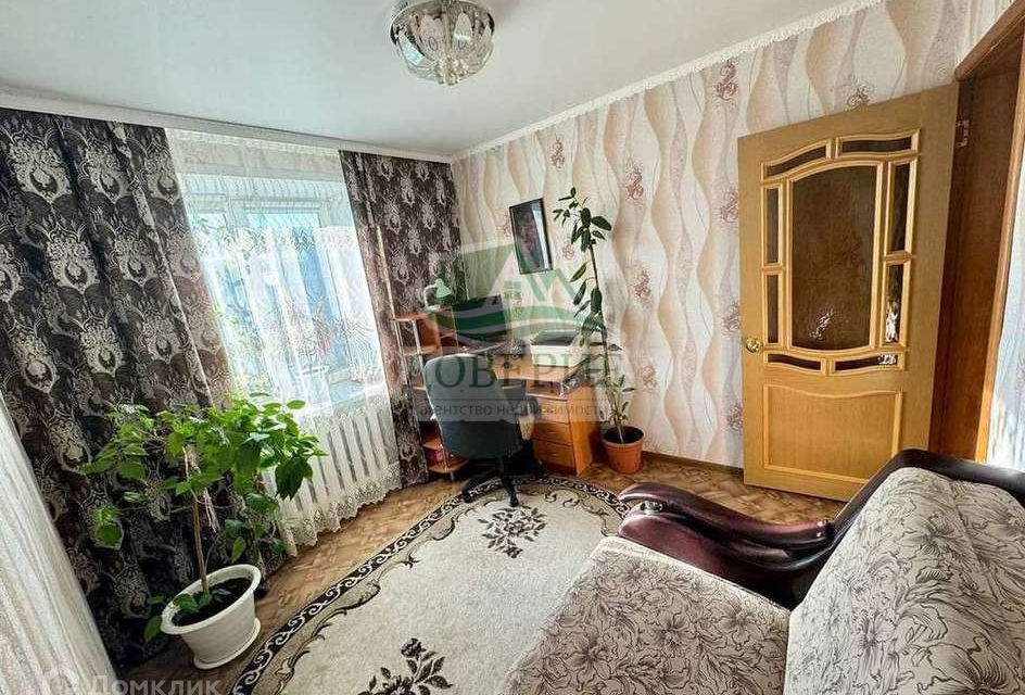 Продаётся 3-комнатная квартира, 57.4 м²